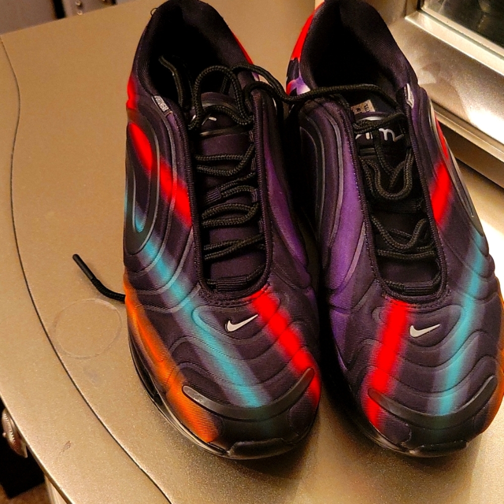 NIKE Airmax 720